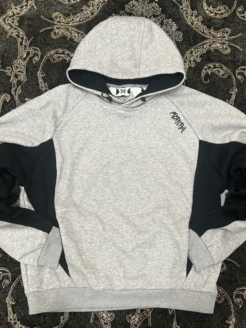 MERTRA Hoodie - M & Gray